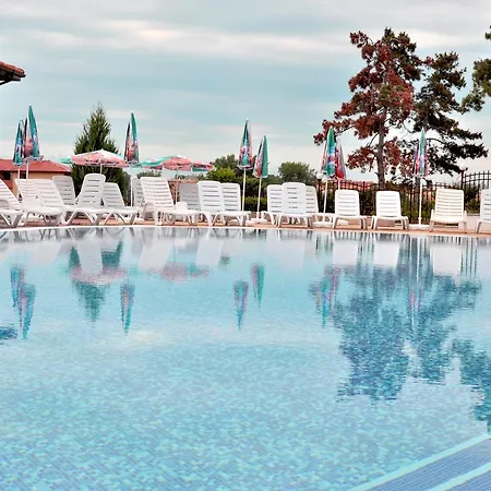 Gardenia Hills Hotel 3*