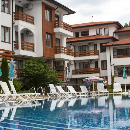 Gardenia Hills Hotel 3*