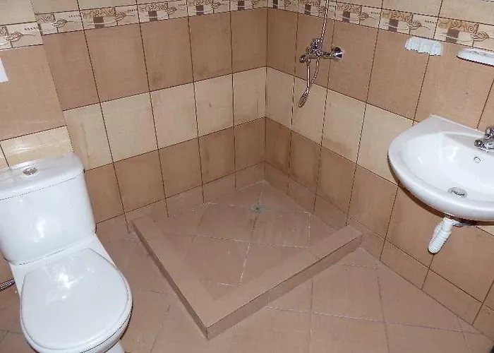 Отель Gardenia Hills