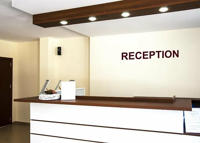 Gardenia Hills Отель