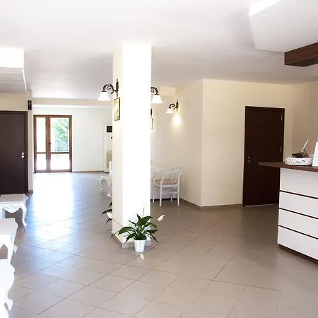 Hotel Gardenia Hills 3*